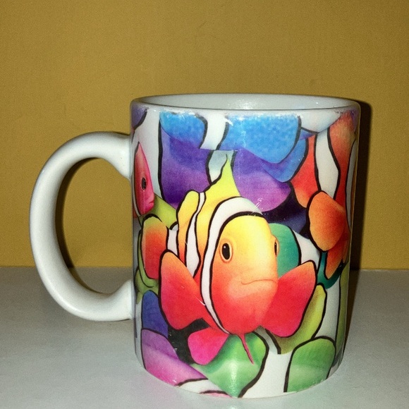 Colorful Fish Design Mug - Picture 2 of 3